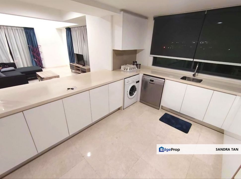Imperia Condominium Renovated Duplex Studio Unit With Balcony., Johor, 