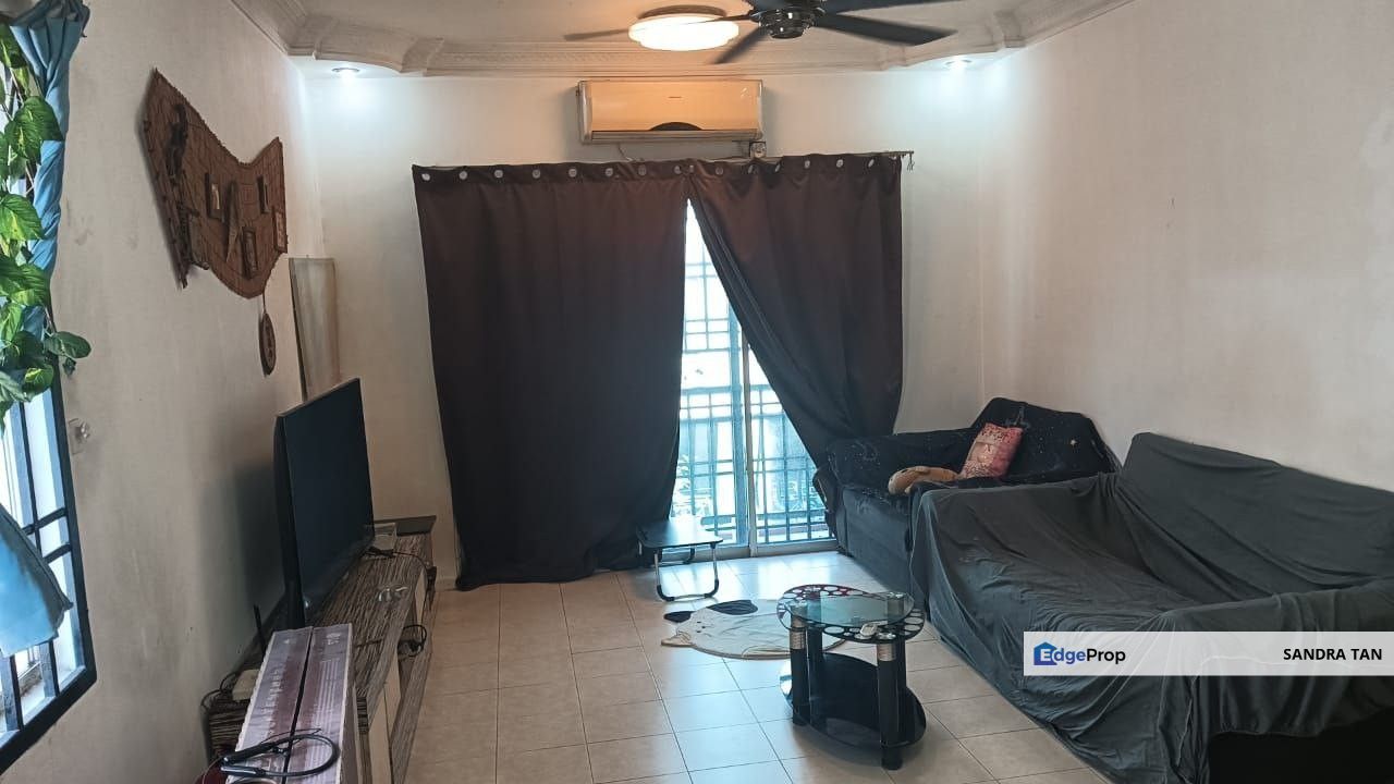 Tampoi Villa Rose Town House 1st Floor, Johor, Tampoi