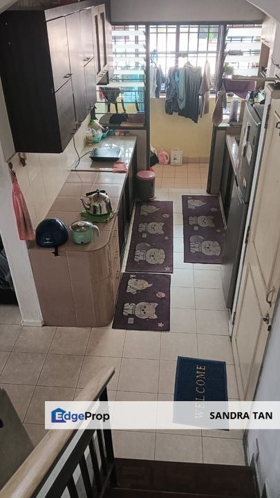 Tampoi Villa Rose Town House 1st Floor, Johor, Tampoi