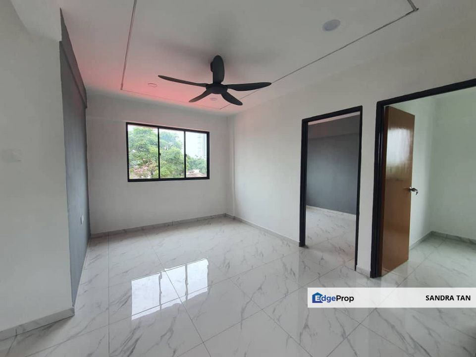 Molek Flat Lvl 5 Jalan Molek 3/19, Taman Molek, Jb Low Cost Flat (Level 5), Johor, Johor Bahru