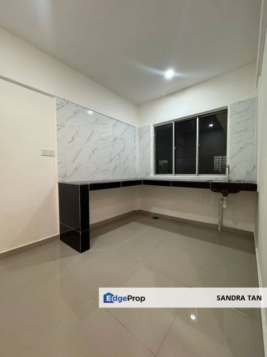 Blok A, Jalan Camar 14, Perling, Jb 2room Low Cost Flat, Johor, Johor Bahru