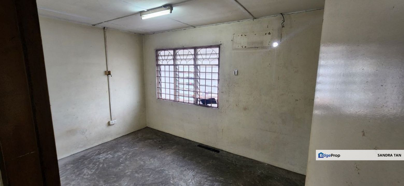 Taman Perling Double Storey Low Medium Cost, Johor, Johor Bahru