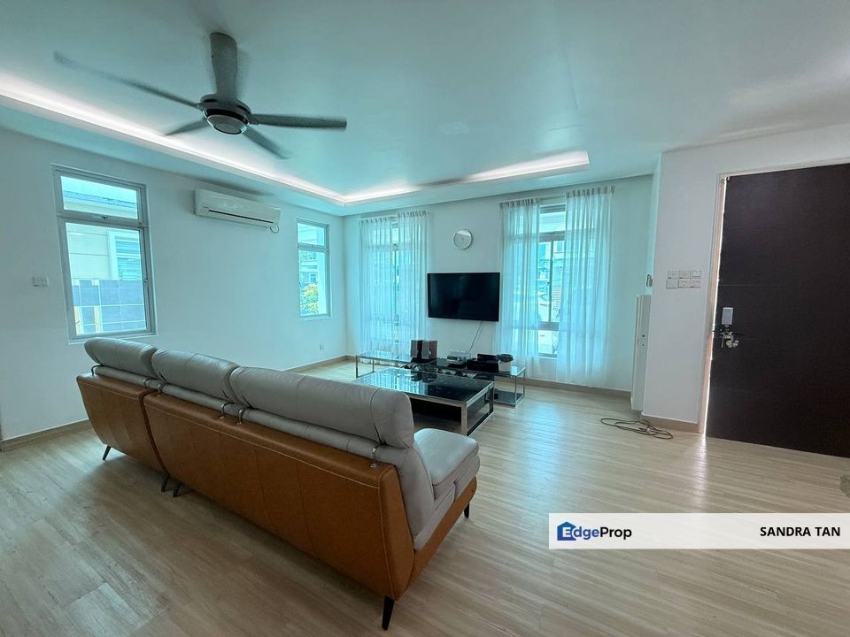 Taman Gaya , Jalan Tegap Double Storey Cluster House, Johor, Ulu Tiram