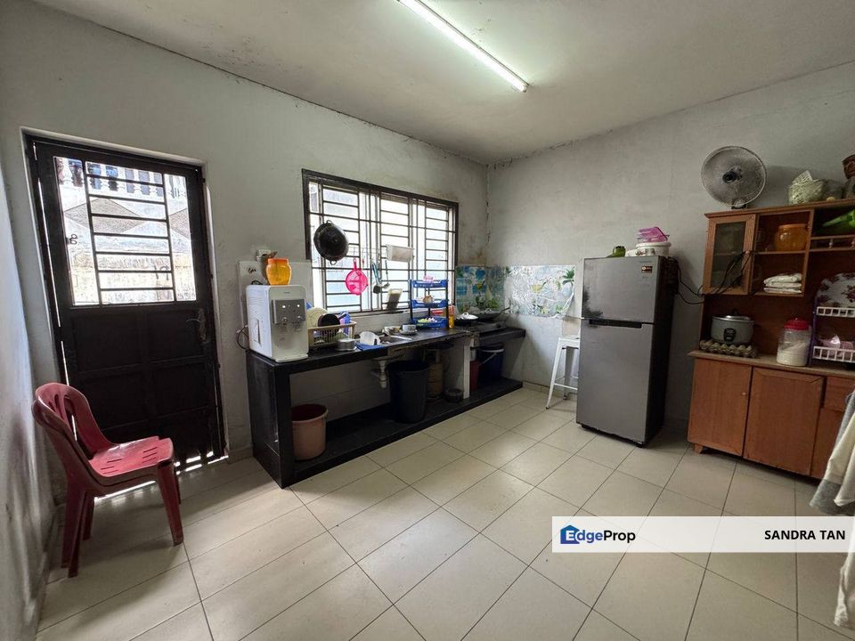 Jalan Bukit Kempas 5 @ Taman Bukit Kempas 81200 2 Storey Terrace House, Johor, Johor Bahru