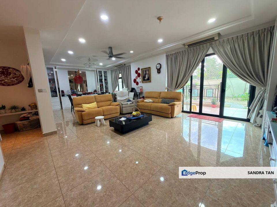 Laguna Heights Laguna Perling Fully Renovated Condominiums With Own Private Garden, Johor, Johor Bahru