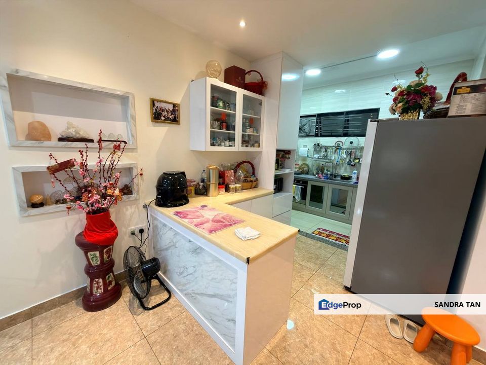 Laguna Heights Laguna Perling Fully Renovated Condominiums With Own Private Garden, Johor, Johor Bahru