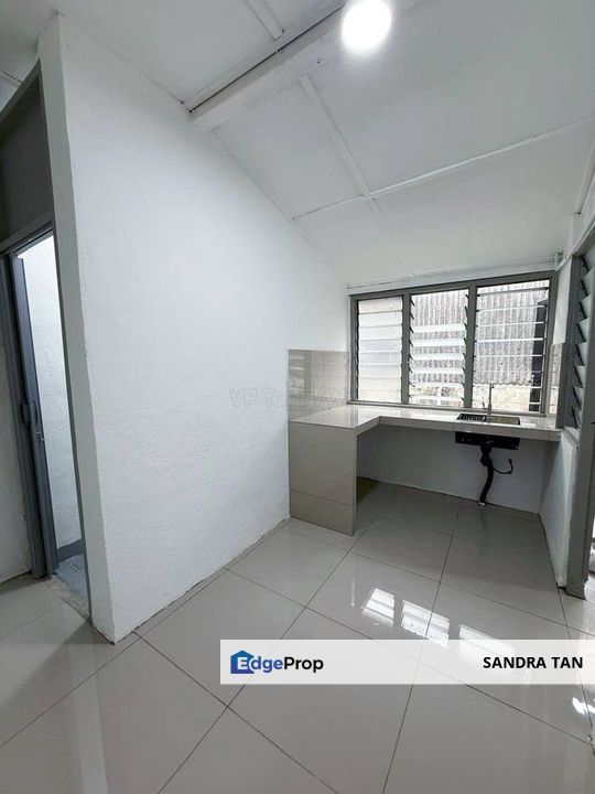 Jalan Tembaga Kuning 16, Taman Sri Skudai Single Storey Low Cost, Johor, Skudai