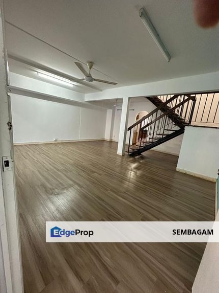 Double Storey Landed House in Banting for Sale, Selangor, Banting