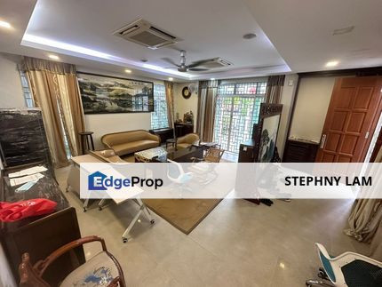 Exclusive 2.5 Sty End Lot with 13ft Land, Kuala Lumpur, Cheras