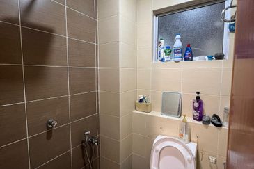 Green Suria Apartment