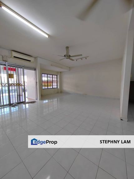 Tiptop Condition with Kitchen Extension, Selangor, Puchong