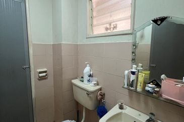 SL 11, Bandar Sungai Long