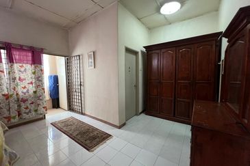 SL 11, Bandar Sungai Long