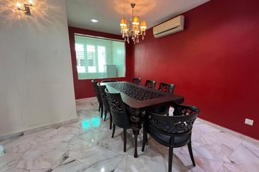 SL7, Bandar Sungai Long