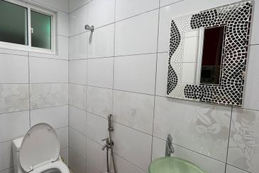 SL7, Bandar Sungai Long