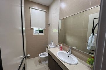 Zero Bungalow Lot (Fully Furnished and Renovated) Move in condition 