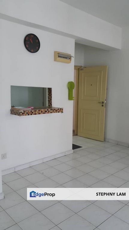 Renovation Unit with Tiptop Condition, Selangor, Kepong