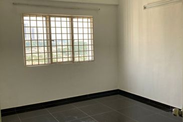 Renovation Unit with Tiptop Condition