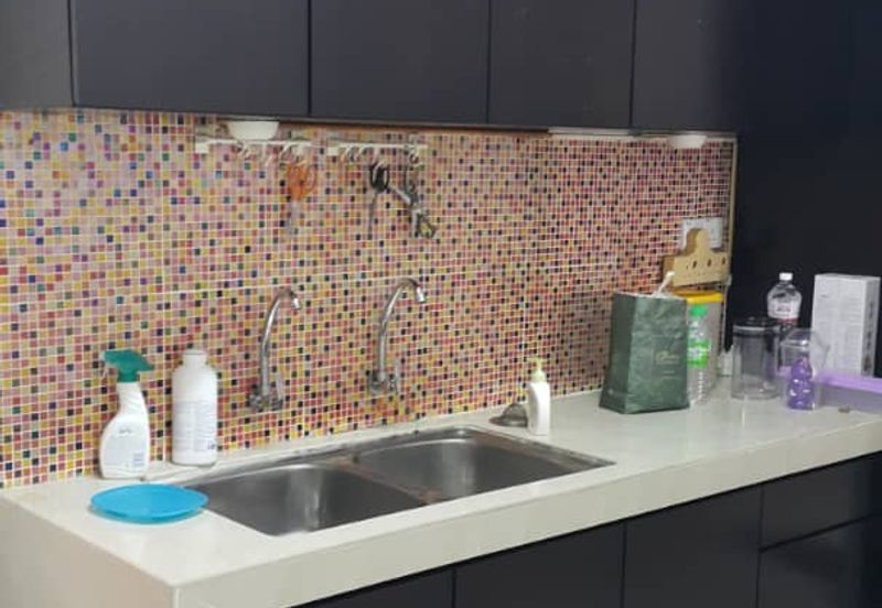 Renovation Unit with Tiptop Condition