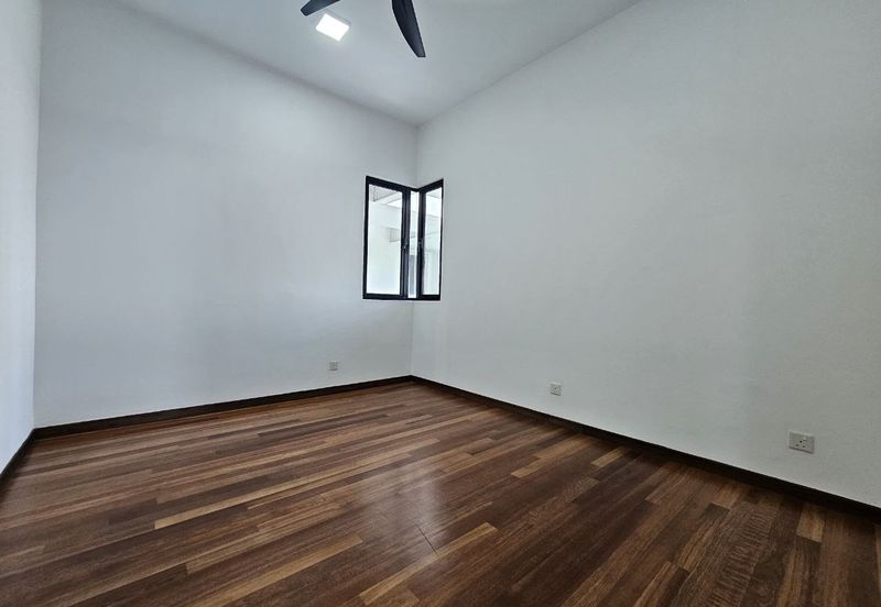 Renai Jelutong Residences