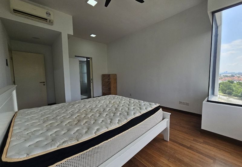 Renai Jelutong Residences