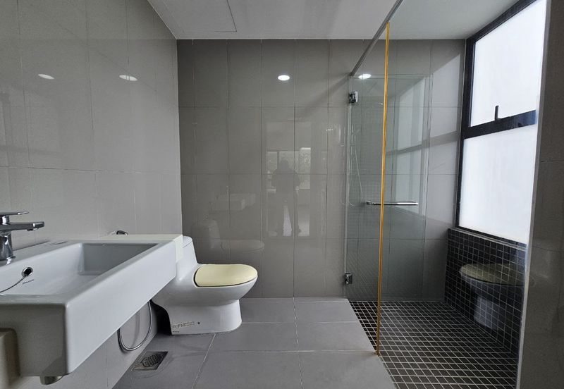 Renai Jelutong Residences