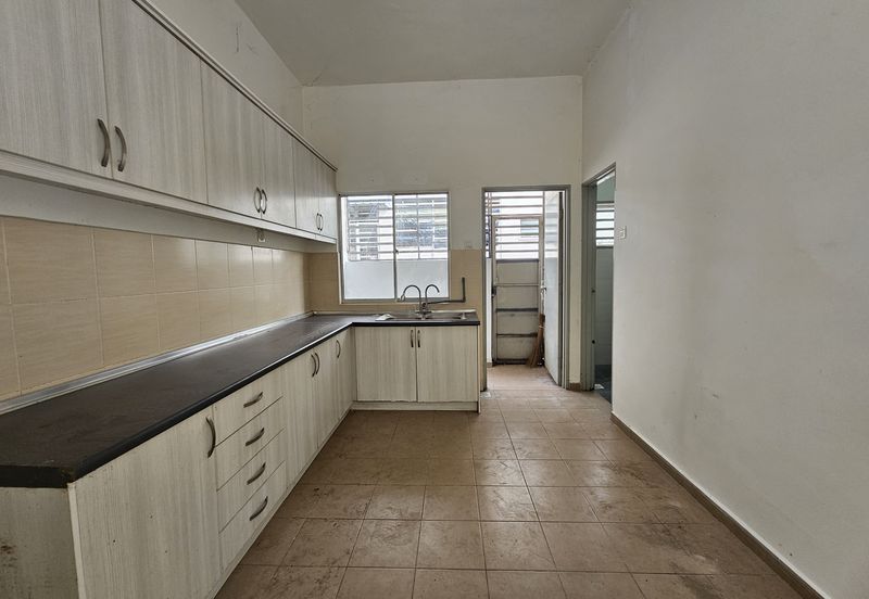 Taman Cempaka, Bandar Baru Salak Tinggi