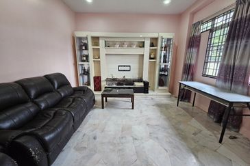 FOR SALE : 1-Storey Bungalow, Taman Pantai Sepang Putra (BELOW MV)