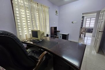 FOR SALE : 1-Storey Bungalow, Taman Pantai Sepang Putra (BELOW MV)