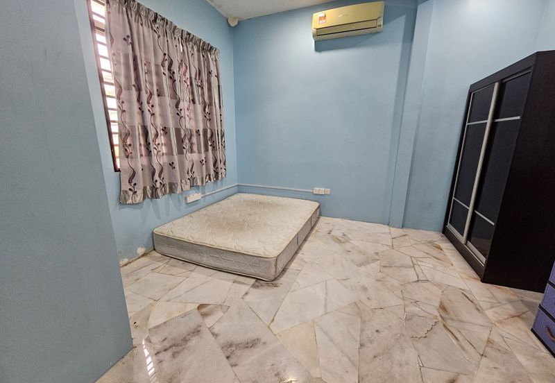 FOR SALE : 1-Storey Bungalow, Taman Pantai Sepang Putra (BELOW MV)