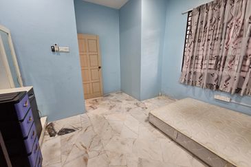 FOR SALE : 1-Storey Bungalow, Taman Pantai Sepang Putra (BELOW MV)