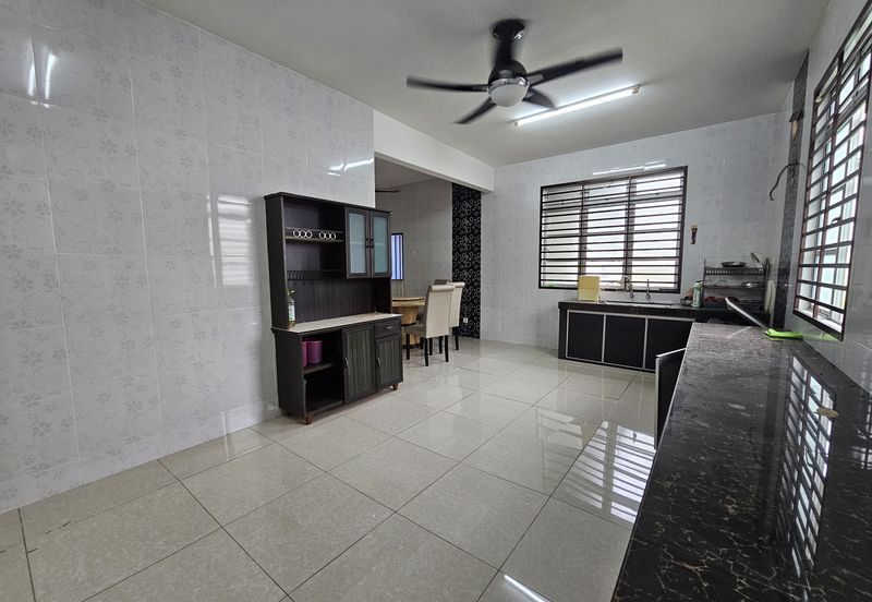 FOR SALE : 1-Storey Bungalow, Taman Pantai Sepang Putra (BELOW MV)
