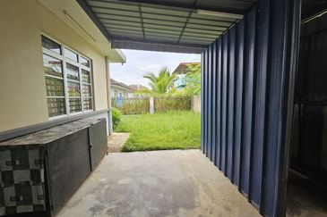 FOR SALE : 1-Storey Bungalow, Taman Pantai Sepang Putra (BELOW MV)