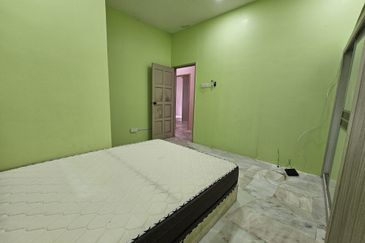 FOR SALE : 1-Storey Bungalow, Taman Pantai Sepang Putra (BELOW MV)