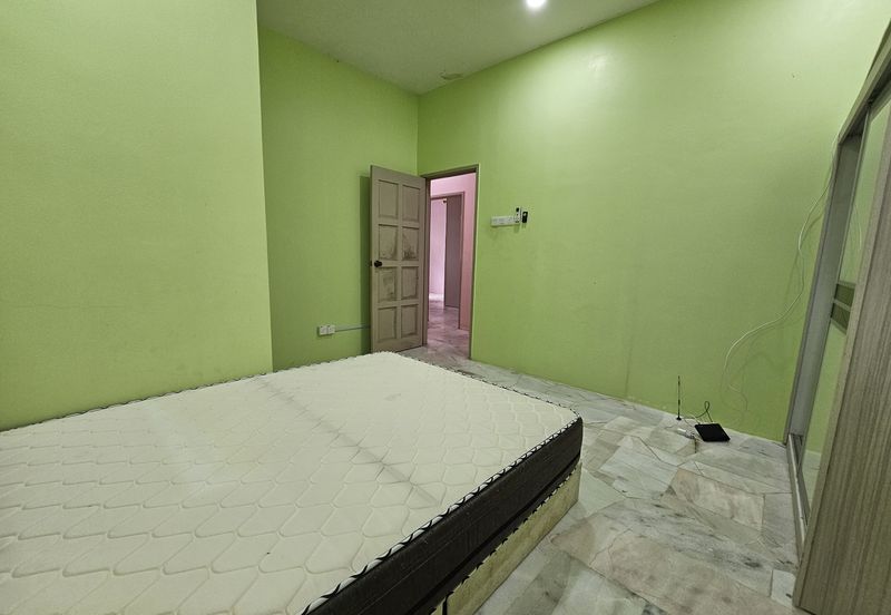 FOR SALE : 1-Storey Bungalow, Taman Pantai Sepang Putra (BELOW MV)