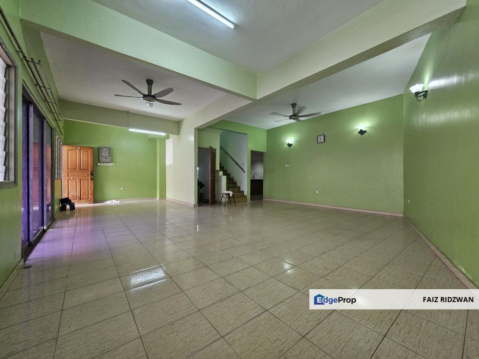 FOR SALE : 2-Storey Terrace (Intermediate) Non-Bumi Lot [Huge Space Area | Walking Distance to LRT], Kuala Lumpur, Cheras