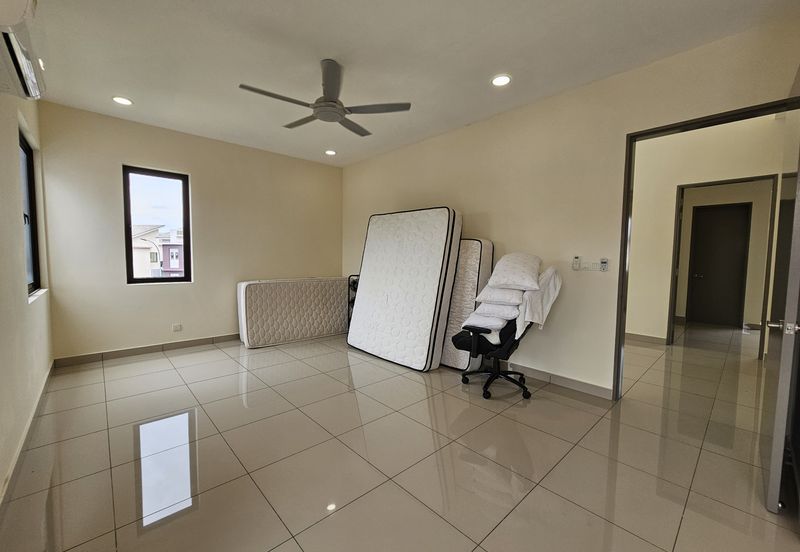 The Strata @ Bandar Puteri Bangi