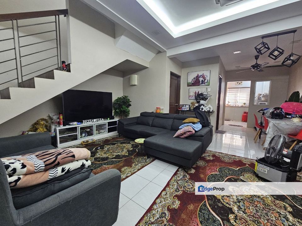 2-Storey Terrace (Fully Renovated) Desiran Bayu @ Puchong, Selangor, Puchong