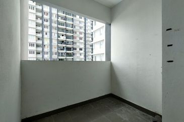 Aurora Residence @ Lake Side City