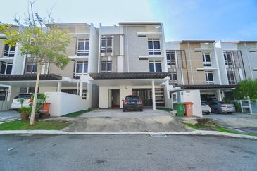 Duta Villa, Presint 14