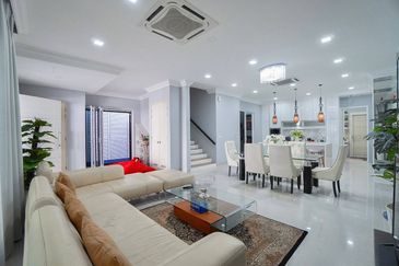 Duta Villa, Presint 14