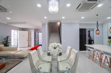 Duta Villa, Presint 14