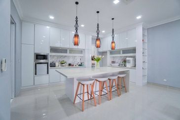 Duta Villa, Presint 14