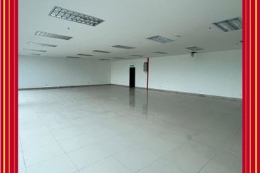 West Port, Pulau Indah