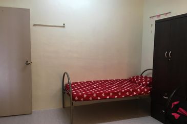 Flat Seroja Tepi Highway Pasir Gudang