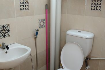 Flat Seroja Tepi Highway Pasir Gudang