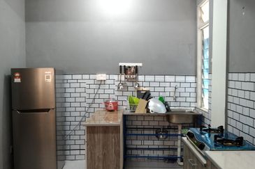 Flat Seroja Tepi Highway Pasir Gudang