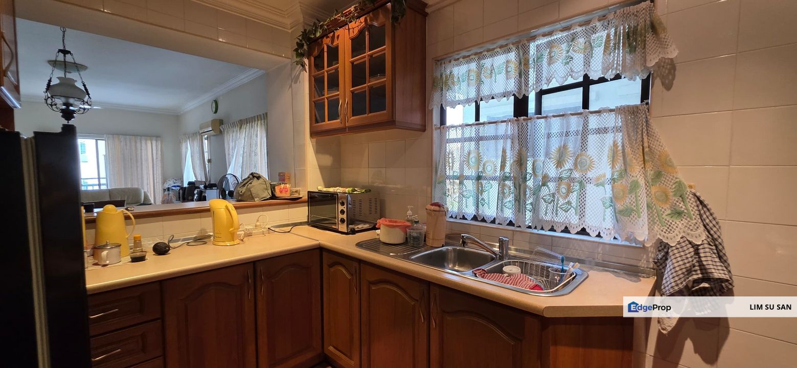Abadi Villa Condo ,Taman Desa Nice Unit For Sale! Located within old Klang Road., Kuala Lumpur, Taman Desa 