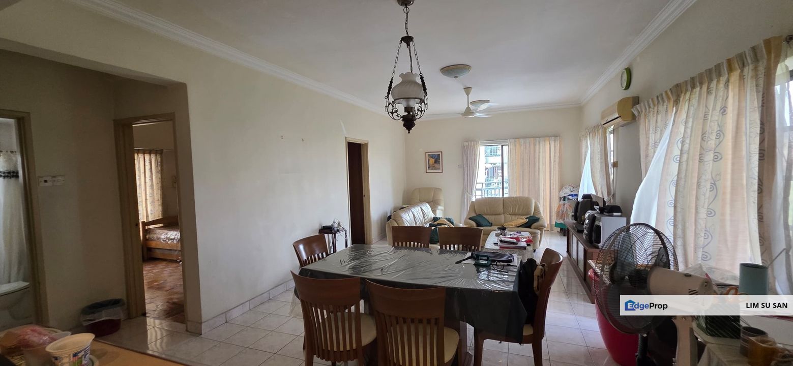 Abadi Villa Condo ,Taman Desa Nice Unit For Sale! Located within old Klang Road., Kuala Lumpur, Taman Desa 
