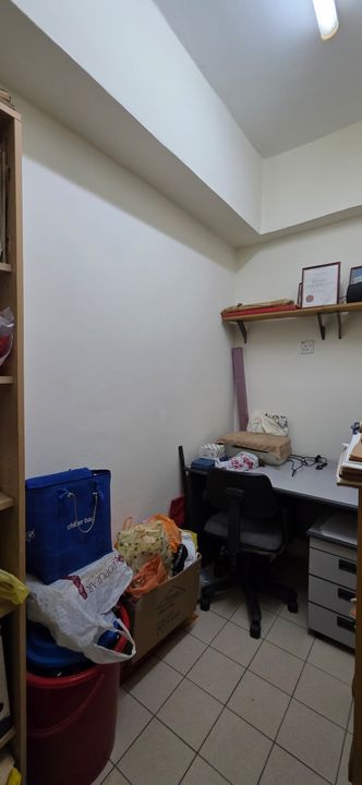 Abadi Villa Condo ,Taman Desa Nice Unit For Sale! Located within old Klang Road., Kuala Lumpur, Taman Desa 